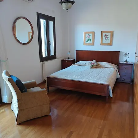 فيلة Anna's House Stavropigio