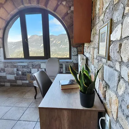 Ann's House-under The Shadow Of A Castle With Pool And View *