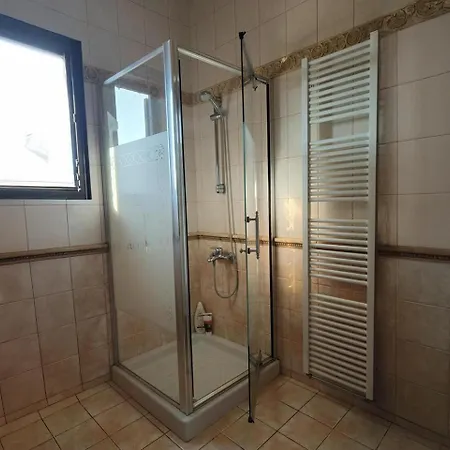 Ann's House-under The Shadow Of A Castle With Pool And View * Stavropigio