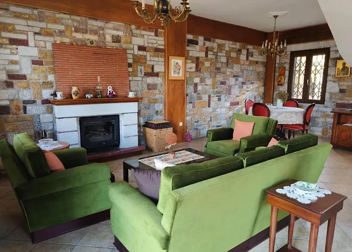 Ann's House-under The Shadow Of A Castle With Pool And View Villa