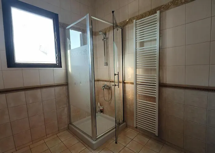 Ann's House-under The Shadow Of A Castle With Pool And View * Stavropigio